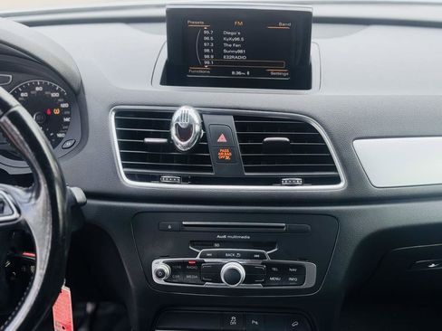 Used 2017 Audi Q3 2.0T Premium image 25