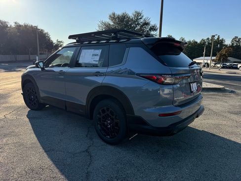 New 2026 Mitsubishi Outlander AWD image 5