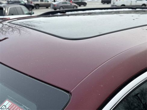 Used 2023 Jeep Grand Cherokee Limited image 11