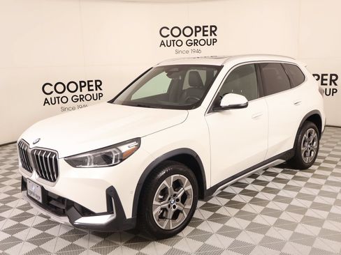 Used 2025 BMW X1 xDrive28i AWD/4WD image 10