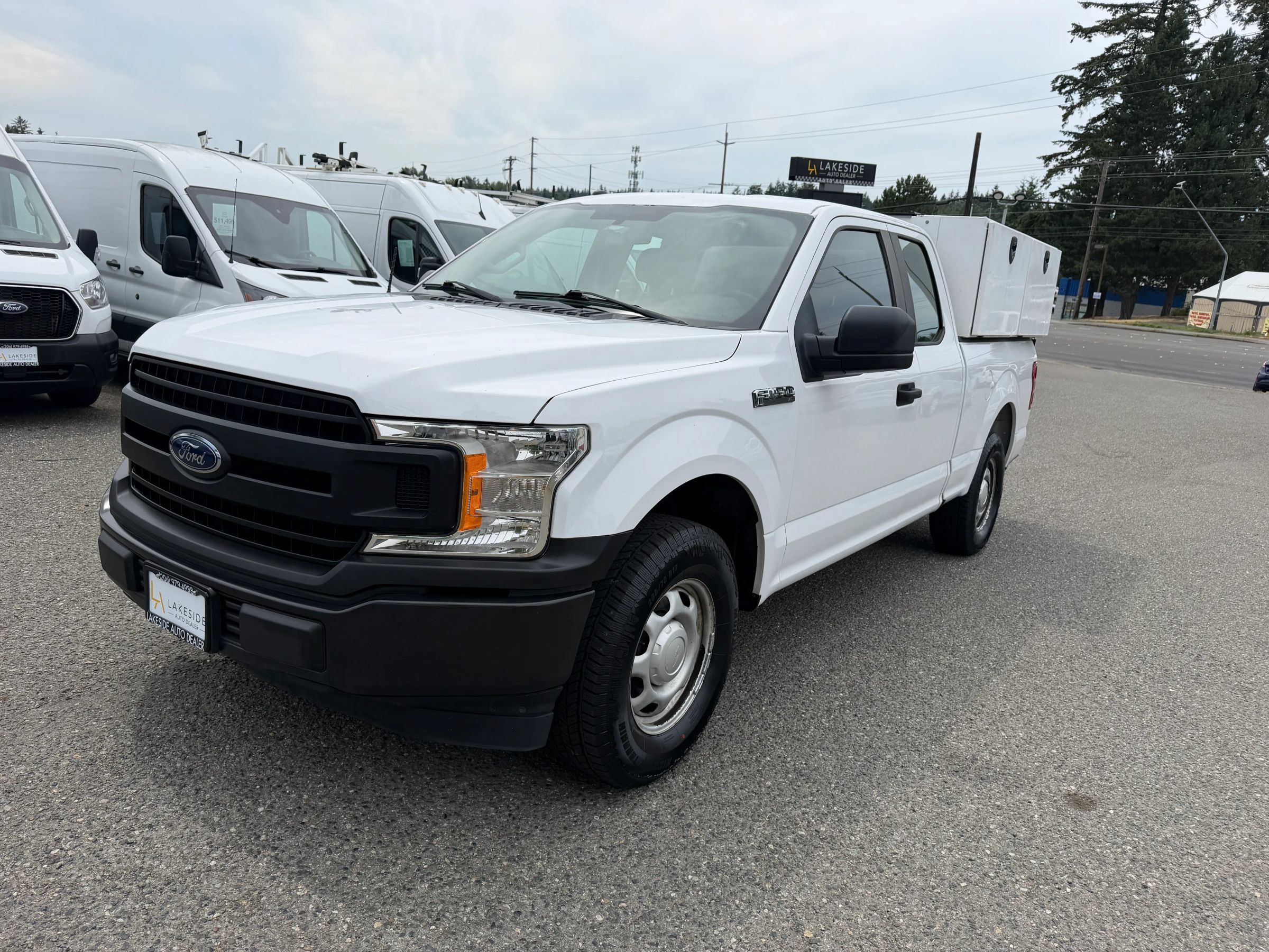 Used 2018 Ford F150 XL w/ Equipment Group 101A Mid RWD image 1