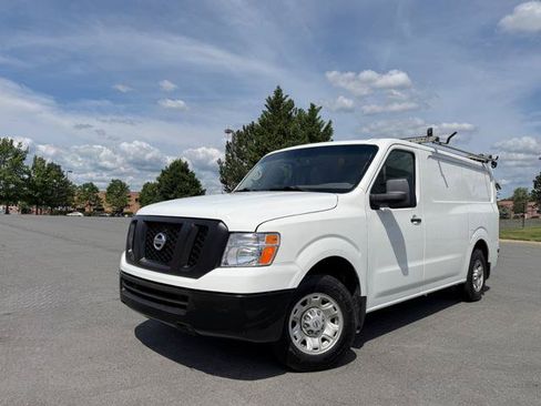 Used 2021 Nissan NV 2500 SV RWD image 1
