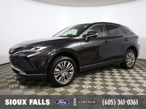 Used 2021 Toyota Venza XLE w/ Softex Package image 1