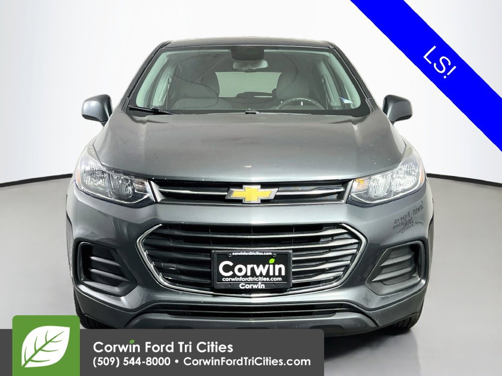 Used 2020 Chevrolet Trax LS w/ Tint and Cruise Package AWD/4WD image 3