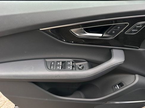 Used 2025 Audi Q7 3.0T Premium Plus w/ Premium Plus Package image 11