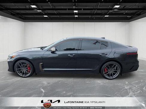 Used 2022 Kia Stinger GT1 AWD/4WD image 2