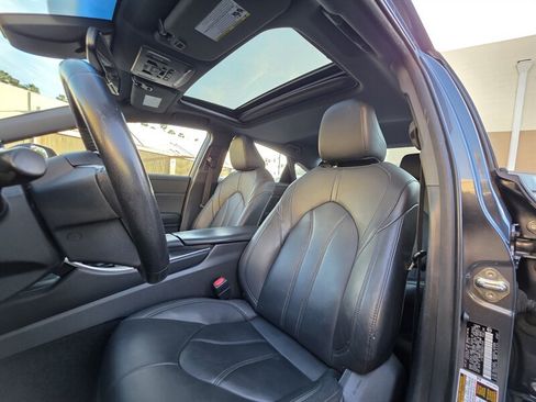 Used 2019 Toyota Avalon XLE w/ Moonroof Package FWD image 14