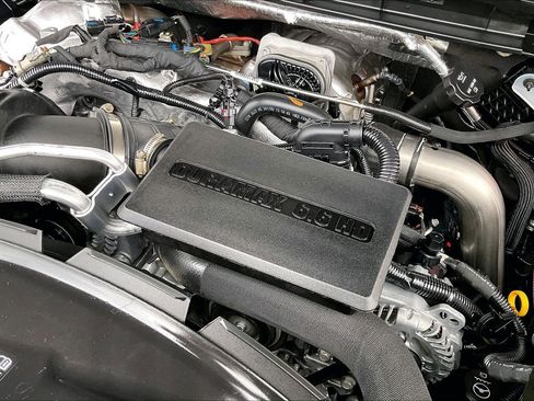 Used 2025 GMC Sierra 3500 AT4 w/ AT4 Premium Plus Package image 31