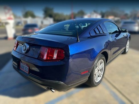 Used 2012 Ford Mustang Coupe image 6