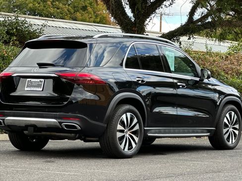 Certified 2025 Mercedes-Benz GLE 450e 4MATIC image 3