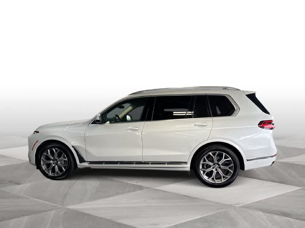Used 2026 BMW X7 xDrive40i AWD/4WD image 5