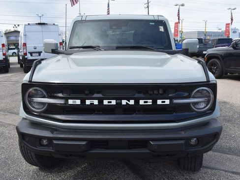 Used 2024 Ford Bronco Outer Banks AWD/4WD image 11