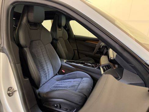 Certified 2023 Audi e-tron GT Premium Plus AWD/4WD image 33