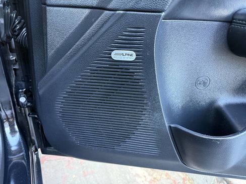 Used 2015 Dodge Challenger R/T Plus image 23