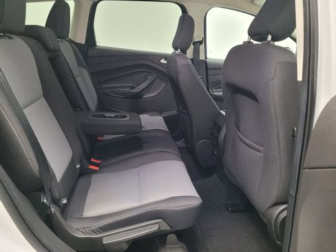 Used 2019 Ford Escape SE FWD image 19
