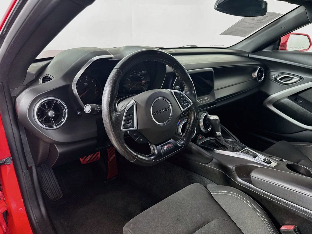 Used 2021 Chevrolet Camaro SS RWD image 10