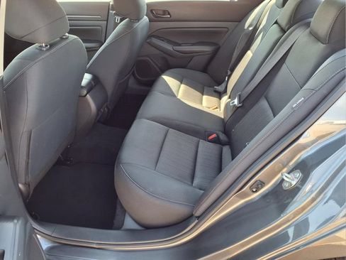 Used 2025 Nissan Altima 2.5 SV FWD image 23