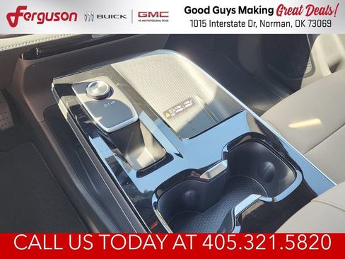 New 2026 Buick Enclave Preferred w/ Power Package FWD image 31