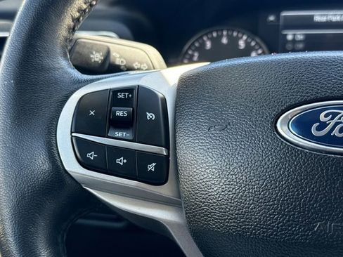 Certified 2023 Ford Explorer XLT w/ Equipment Group 202A image 30