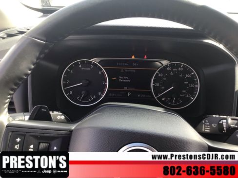 Used 2025 Nissan Rogue SV AWD/4WD image 14