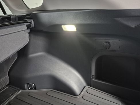 New 2025 Toyota RAV4 XLE image 14