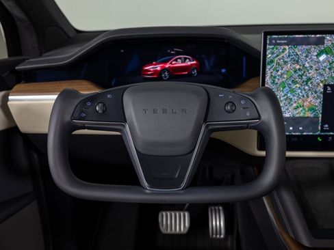Used 2023 Tesla Model X AWD/4WD image 33