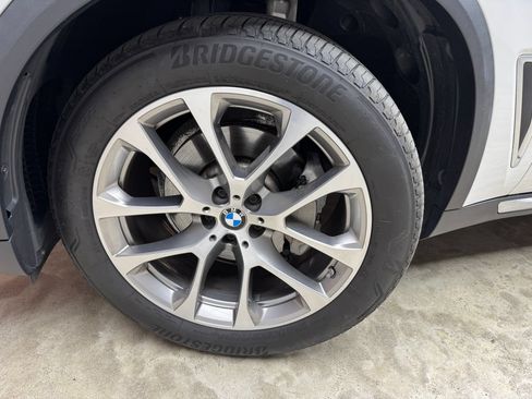 Used 2022 BMW X5 xDrive40i w/ Premium Package AWD/4WD image 27
