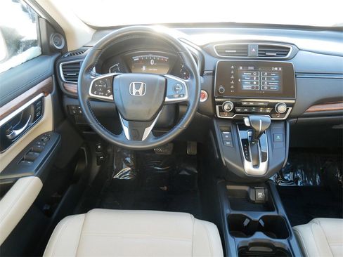 Used 2018 Honda CR-V Touring image 12