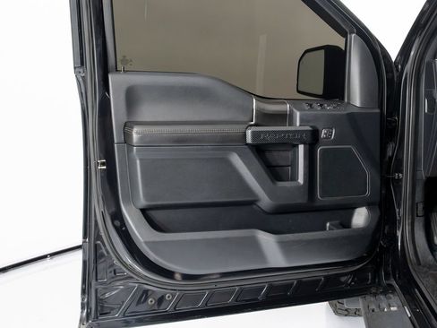 Used 2019 Ford F150 Raptor w/ Equipment Group 802A Luxury AWD/4WD image 10