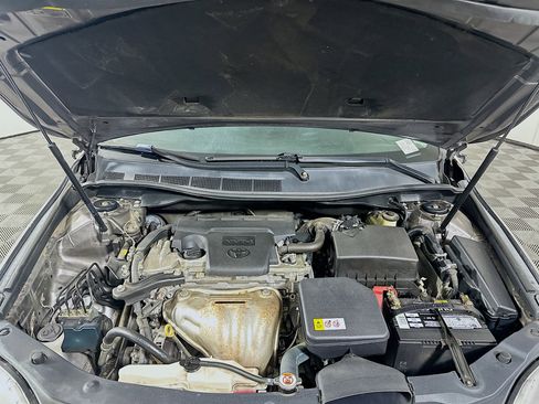 Used 2017 Toyota Camry SE image 31