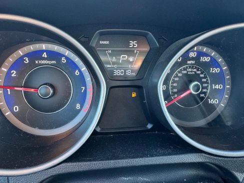 Used 2015 Hyundai Elantra SE w/ Option Group 03 image 3