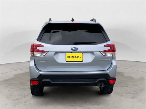 Used 2024 Subaru Forester Limited image 4