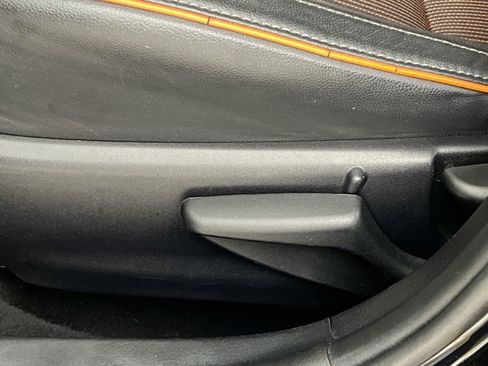 Used 2018 Toyota Corolla SE FWD image 16