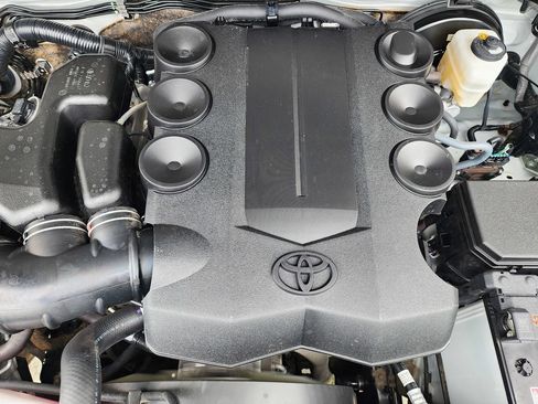 Used 2024 Toyota 4Runner SR5 RWD image 25