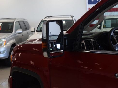Used 2018 GMC Sierra 2500 Denali w/ Duramax Plus Package AWD/4WD image 27