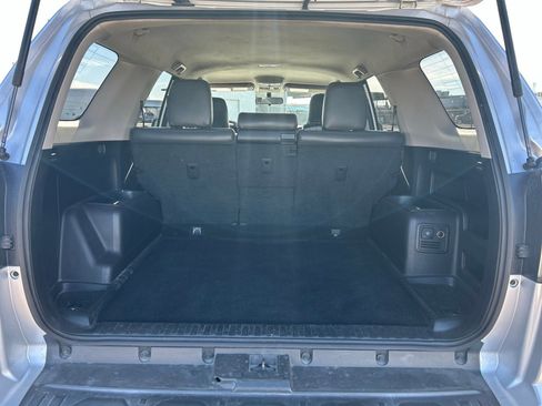 Used 2017 Toyota 4Runner SR5 image 10