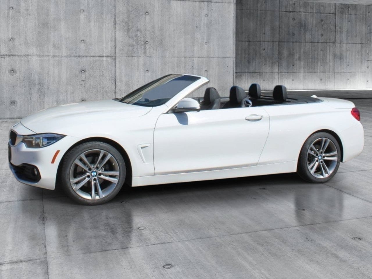 Used 2019 BMW 430i Convertible w/ Convenience Package RWD image 13