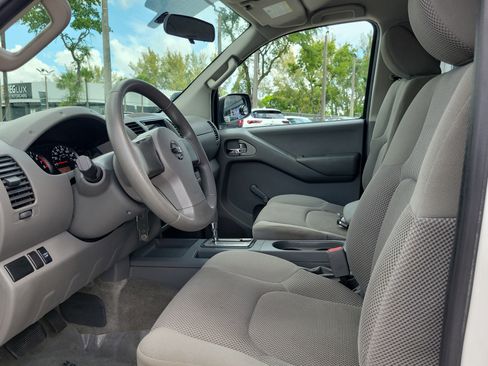 Used 2012 Nissan Frontier S RWD image 10