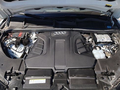 Used 2019 Audi Q7 3.0T Prestige w/ Prestige Package image 11
