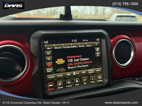 Used 2022 Jeep Wrangler Unlimited Rubicon w/ Cold Weather Group image 53