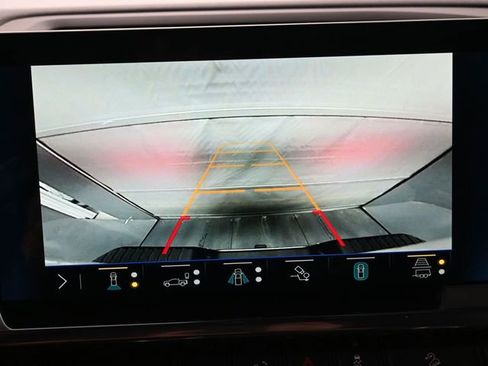 Used 2024 Chevrolet Silverado 2500 LTZ w/ LTZ Convenience Package image 26