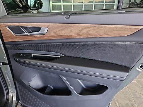 New 2026 Volkswagen Atlas SE FWD image 15