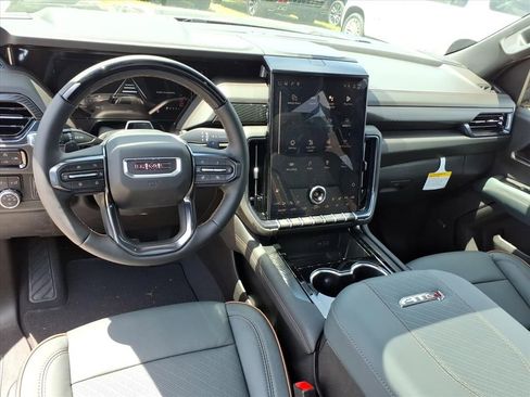 New 2026 GMC Yukon AT4 w/ AT4 Premium Plus Package AWD/4WD image 17