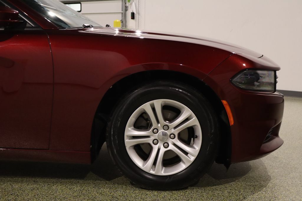 Used 2020 Dodge Charger SXT RWD image 12