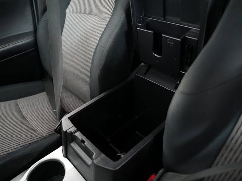 Used 2015 Toyota 4Runner SR5 image 33