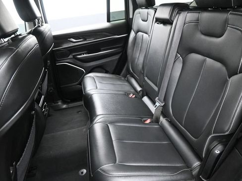 Used 2023 Jeep Grand Cherokee 4WD 4xe image 27