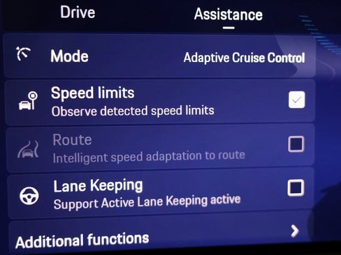 Used 2025 Porsche Macan Turbo Electric image 35