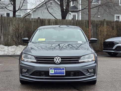 Used 2018 Volkswagen Jetta Wolfsburg Edition image 9
