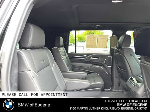 Used 2024 Cadillac Escalade ESV Sport w/ LPO, ONYX Package AWD/4WD image 15