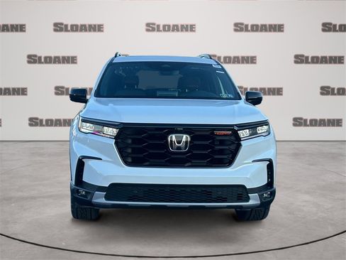 New 2025 Honda Pilot TrailSport image 8